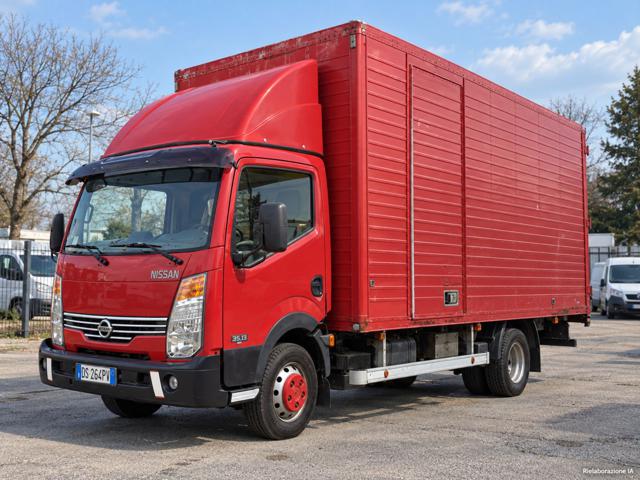 Nissan Cabstar FULL OPTIONAL astecamion24.com, del 2008, 210.000 km, in vendita a Novedrate (CO)