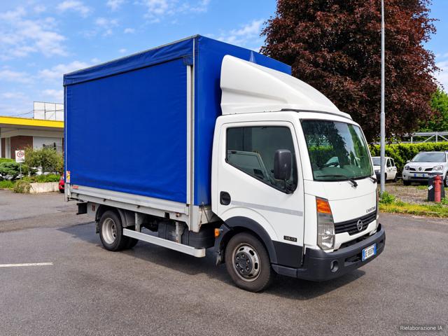 Nissan Cabstar TELONATO astecamion24.com, del 2007, 298.000 km, in vendita a Novedrate (CO)