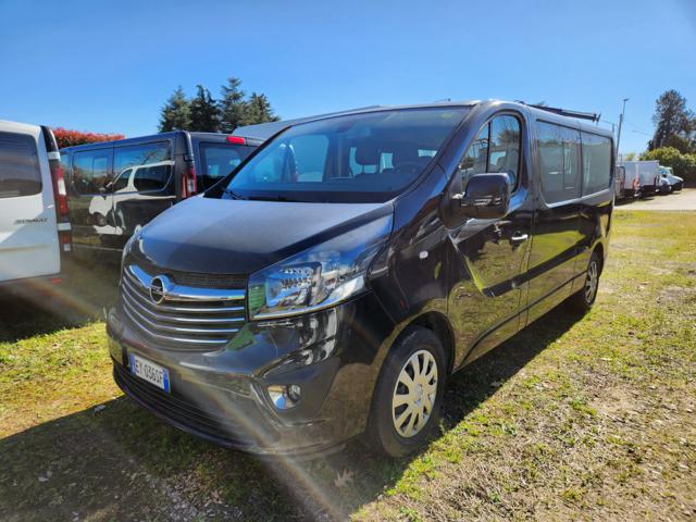Opel Vivaro 9 posti rate senza finanziarie anticipo 5000 euro usato a NOVEDRATE