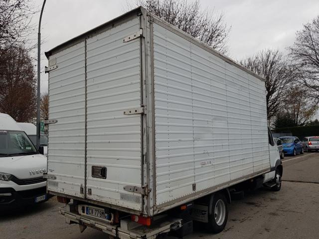 Renault Mascott SPONDA IDRAULICA DA SISTEMARE BATTERIA REVISIONE - foto 3 di 4