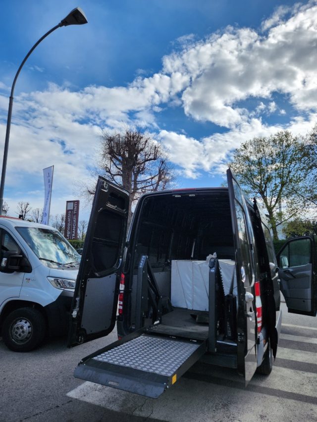 Mercedes-Benz Sprinter 313 SPONDA IDRAULICA usato a NOVEDRATE