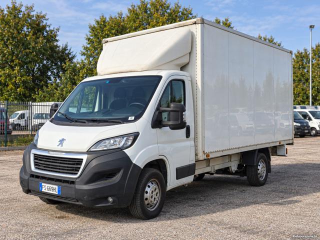 Peugeot Boxer cassone in alluminio, del 2018, 174.564 km, in vendita a Novedrate (CO)
