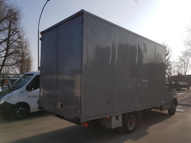 Iveco Daily furgone in alluminio - foto 3 di 4