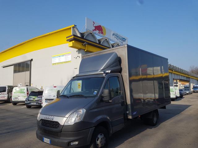 Iveco Daily furgone in alluminio, del 2013, 100 km, in vendita a Novedrate (CO)
