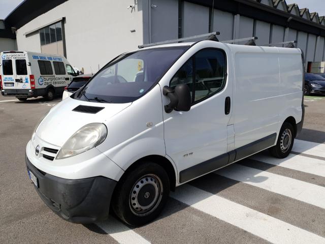 Nissan Primastar iniettori che picchiano, del 2006, 195.000 km, in vendita a Novedrate (CO)