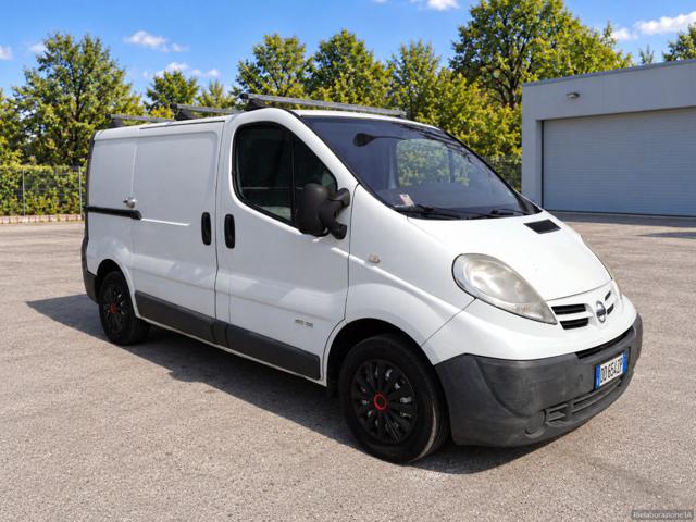Nissan Primastar iniettori che picchiano, del 2006, 195.000 km, in vendita a Novedrate (CO)