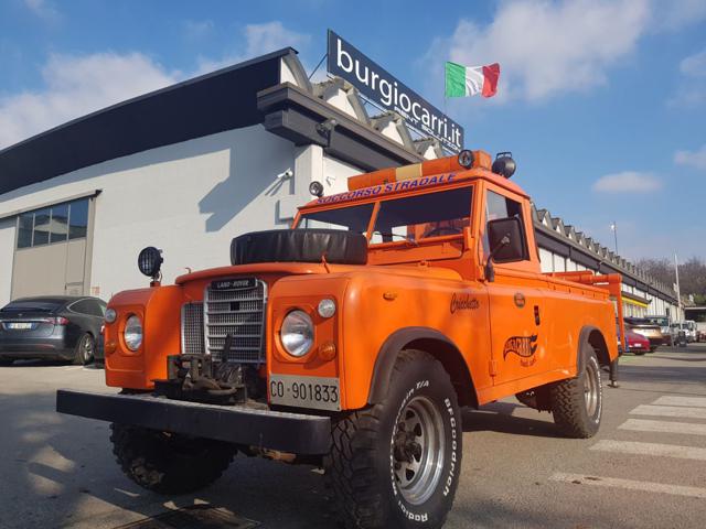 Land Rover Defender Carroatrezzi - foto 4 di 4