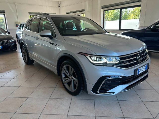 Volkswagen Tiguan 2.0 TDI 150 CV SCR DSG R-Line - foto 4 di 4