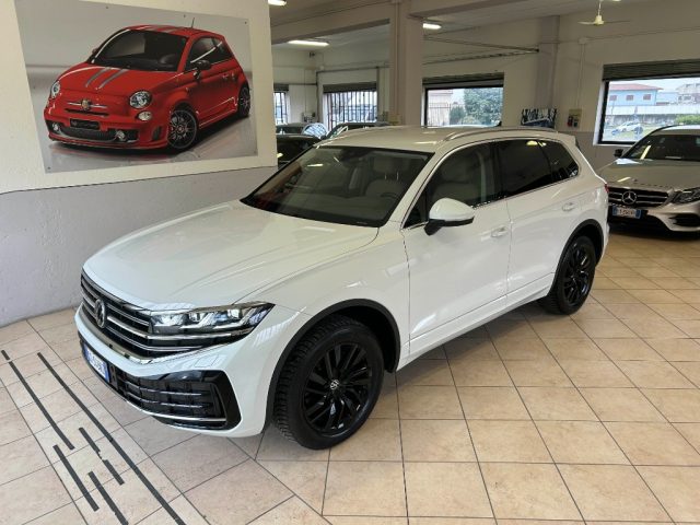 Volkswagen Touareg 3.0 V6 TDI SCR Elegance usato a RODENGO SAIANO