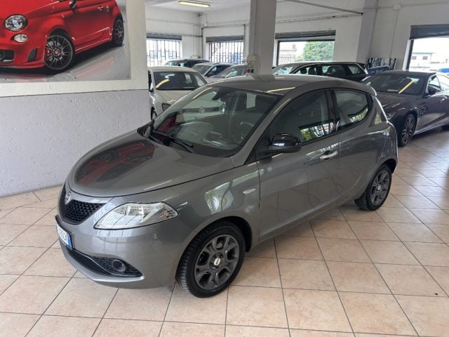 Lancia Ypsilon 1.2 69 CV 5 porte Elefantino Blu, del 2019, 124.000 km, in vendita a Rodengo Saiano (BS)