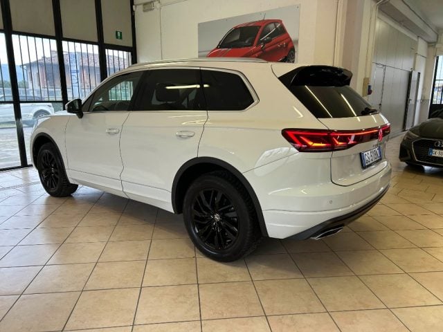 Volkswagen Touareg 3.0 V6 TDI SCR Elegance - foto 4 di 4