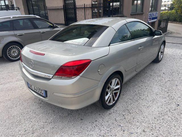 Opel Astra TwinTop 1.6 16V VVT Enjoy - foto 3 di 4