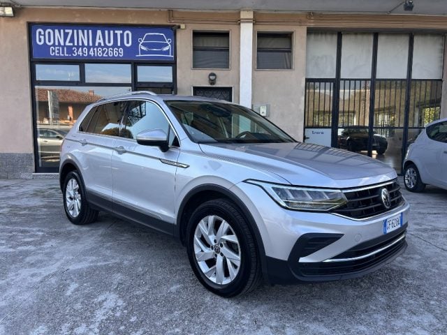 Volkswagen Tiguan 2.0 TDI 150 CV SCR DSG 4MOTION Life, del 2021, 171.000 km, in vendita a Rodengo Saiano (BS)