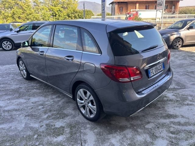 Mercedes-Benz B 180 d Sport - foto 4 di 4