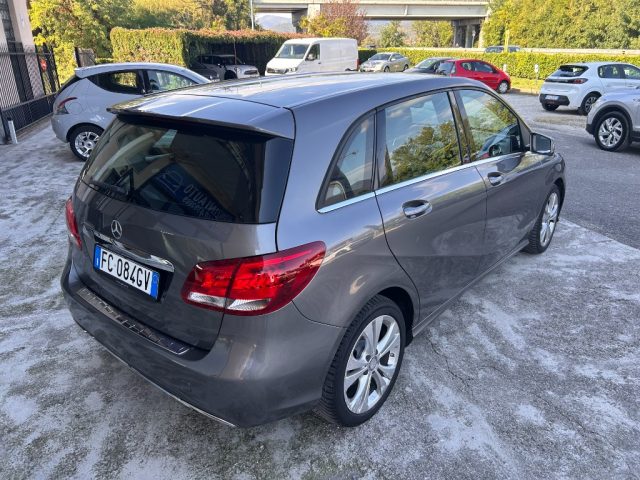 Mercedes-Benz B 180 d Sport - foto 3 di 4