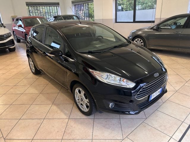 Ford Fiesta 1.5 TDCi 75CV 5 porte Titanium - foto 2 di 4