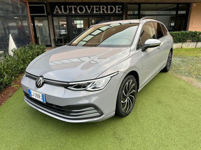 Volkswagen Golf Variant 1.0 eTSI EVO DSG Life UNIPROP OK NEOPATENTATI usato a CURNO