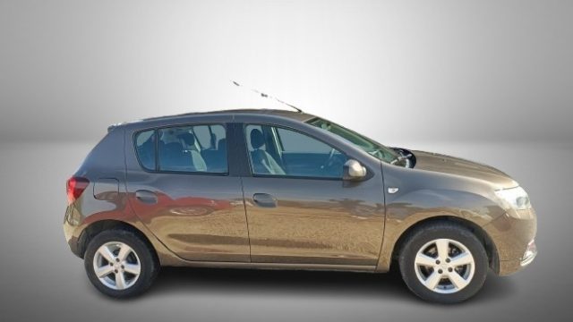 Dacia Sandero 1.0 POSSIBILITA' DI GPL - foto 4 di 4