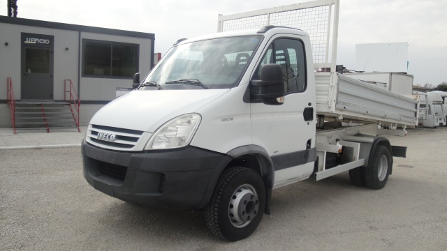 Iveco Daily 65 C 18 3.0 180CV Ribaltabile 3 lati usato a SAN ZENONE DEGLI EZZELINI
