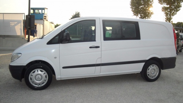Mercedes-Benz Vito 2.2 115 CDI MIXTO AUTOCARRO 5 POSTI - foto 2 di 4