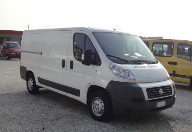 Fiat Ducato 120cv M-Jet - foto 2 di 4