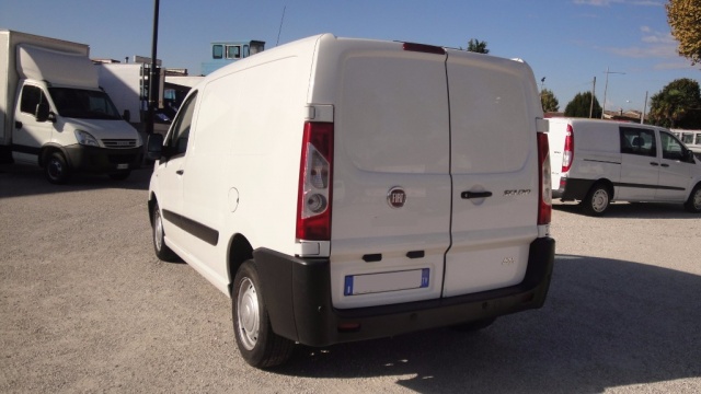 Fiat Scudo 2.0 MJT120 CV PC-TN Furgone 10q. Comfort - foto 3 di 4