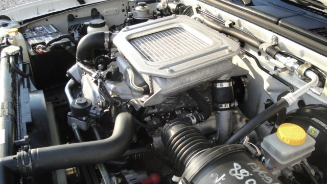 Nissan Pick Up DOUBLE CAB RALLY CASSONE 4X4, del 2006, 105.000 km, in vendita a San Zenone Degli Ezzelini (TV)