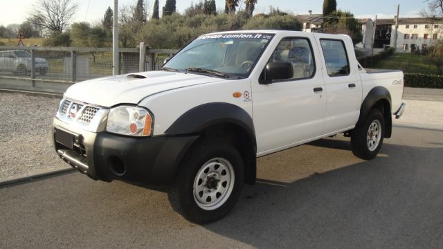 Nissan Pick Up DOUBLE CAB RALLY CASSONE 4X4 usato a SAN ZENONE DEGLI EZZELINI