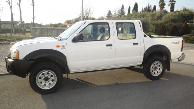 Nissan Pick Up DOUBLE CAB RALLY CASSONE 4X4 usato a SAN ZENONE DEGLI EZZELINI