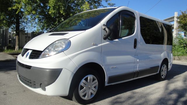 Renault Trafic 2.0 dCi/115 PC-TN Passenger 9 POSTI usato a SAN ZENONE DEGLI EZZELINI