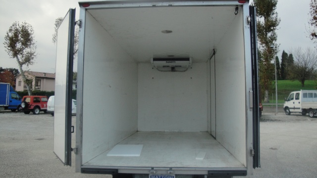 Nissan Cabstar Cabstar 35.13 Isotermico-Frigo 35.13 - foto 4 di 4