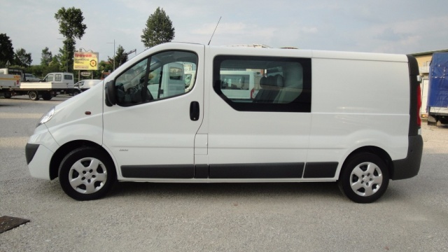 Opel Vivaro Vivaro 29 2.0 CDTI 120 CV PL-TN 6 Posti Autocarro - foto 2 di 4