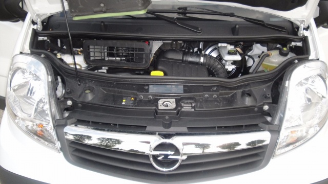 Opel Vivaro Vivaro 29 2.0 CDTI 120 CV PL-TN 6 Posti Autocarro, del 2014, 91.000 km, in vendita a San Zenone Degli Ezzelini (TV)