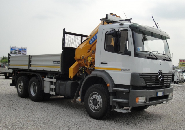 Mercedes-Benz Atego Atego 1833 k - foto 1 di 4