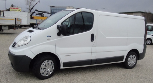 Renault Trafic T27 2.0 dCi/115 PC-TN Furgone Ice - foto 2 di 4