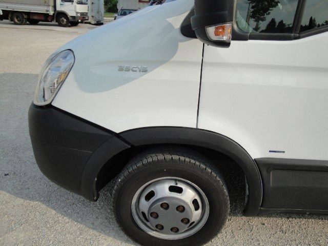 Iveco Daily 35C15 GRAN VOLUME; PASSO LUNGO; TETTO ALTO - foto 4 di 4