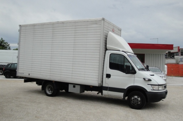 Iveco Daily 35C17 HPT 3.0 170cv usato a SAN ZENONE DEGLI EZZELINI