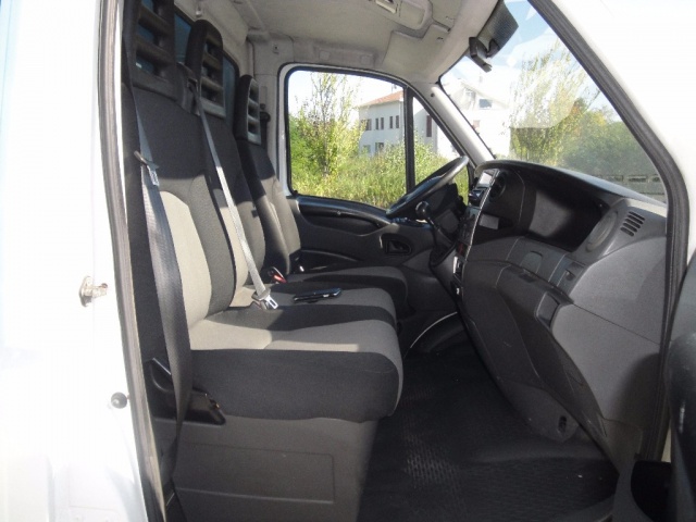 Iveco Daily 35 C 18 HPT 3.0 180 CV, del 2010, 200.000 km, in vendita a San Zenone Degli Ezzelini (TV)