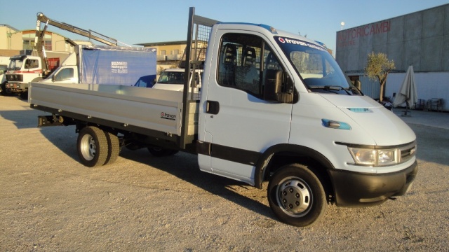 Iveco LKW/TRUCKS 35C12 cassonato 2.3 120 CV, del 2006, 140.000 km, in vendita a San Zenone Degli Ezzelini (TV)
