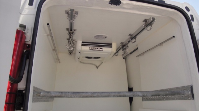 Fiat Scudo TRASPORTO CARNE CON FRIGO E GANCERE, del 2008, 103.000 km, in vendita a San Zenone Degli Ezzelini (TV)