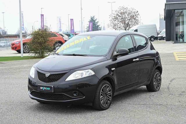 Lancia Ypsilon 1.2 69 CV S&S Platinum usato a PIANEZZA