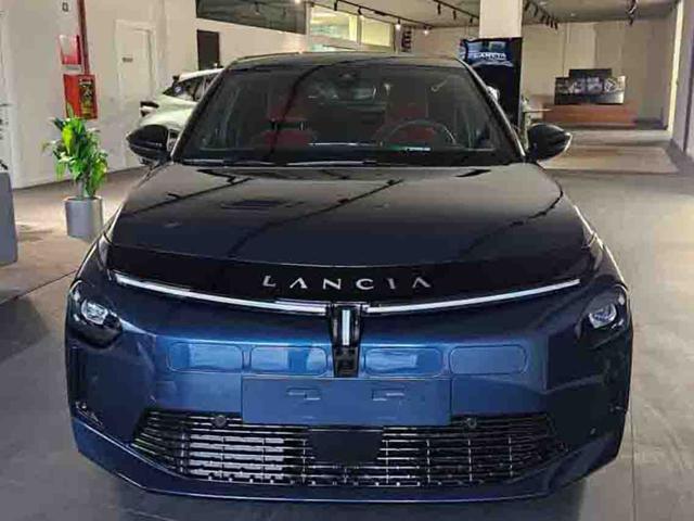 Lancia Ypsilon 51kWh LX - foto 2 di 4