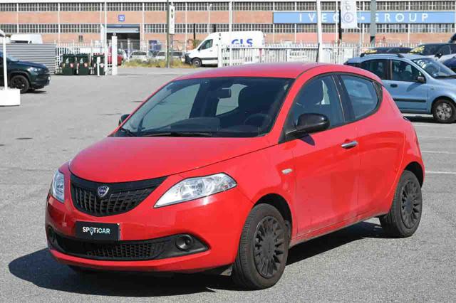 Lancia Ypsilon 1.0 FireFly S&S Hybrid Silver usato a PIANEZZA