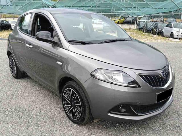Lancia Ypsilon 1.2 69 CV 5 porte GPL Ecochic - foto 2 di 4