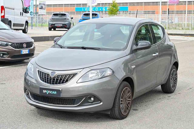 Lancia Ypsilon 1.0 FireFly 5 porte S&S Hybrid Gold Plus, del 2023, 12.923 km, in vendita a Pianezza (TO)