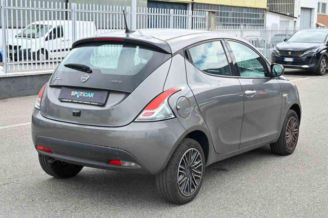 Lancia Ypsilon 1.0 FireFly 5 porte S&S Hybrid Gold Plus - foto 3 di 20