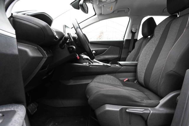 Peugeot 3008 BlueHDi 130 S&S EAT8 Business, del 2018, 138.725 km, in vendita a Pianezza (TO)