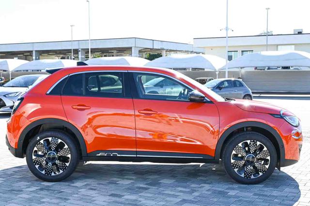 Fiat 600 La Prima Hybrid 100cv - foto 4 di 23