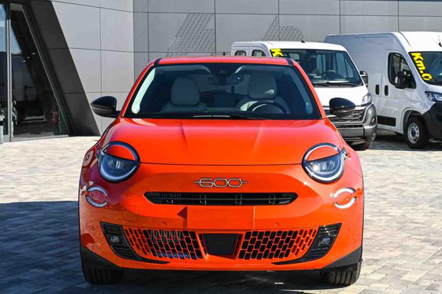 Fiat 600 La Prima Hybrid 100cv - foto 2 di 23