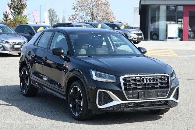 Audi Q2 30 TDI S line Edition - foto 3 di 4